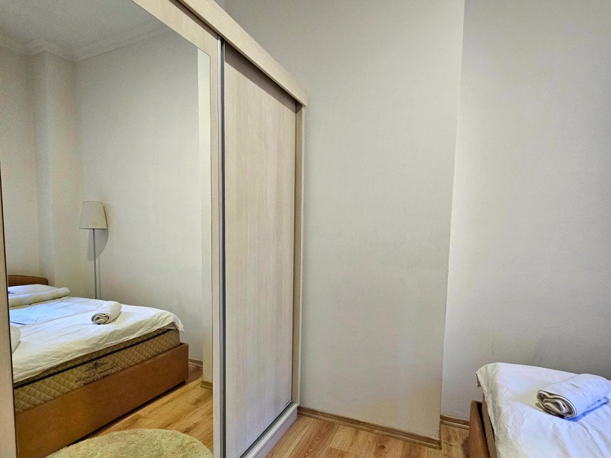 Deluxe Apartment *